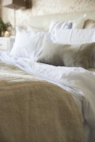 5 Reasons Why You Need Linen In Your Life!