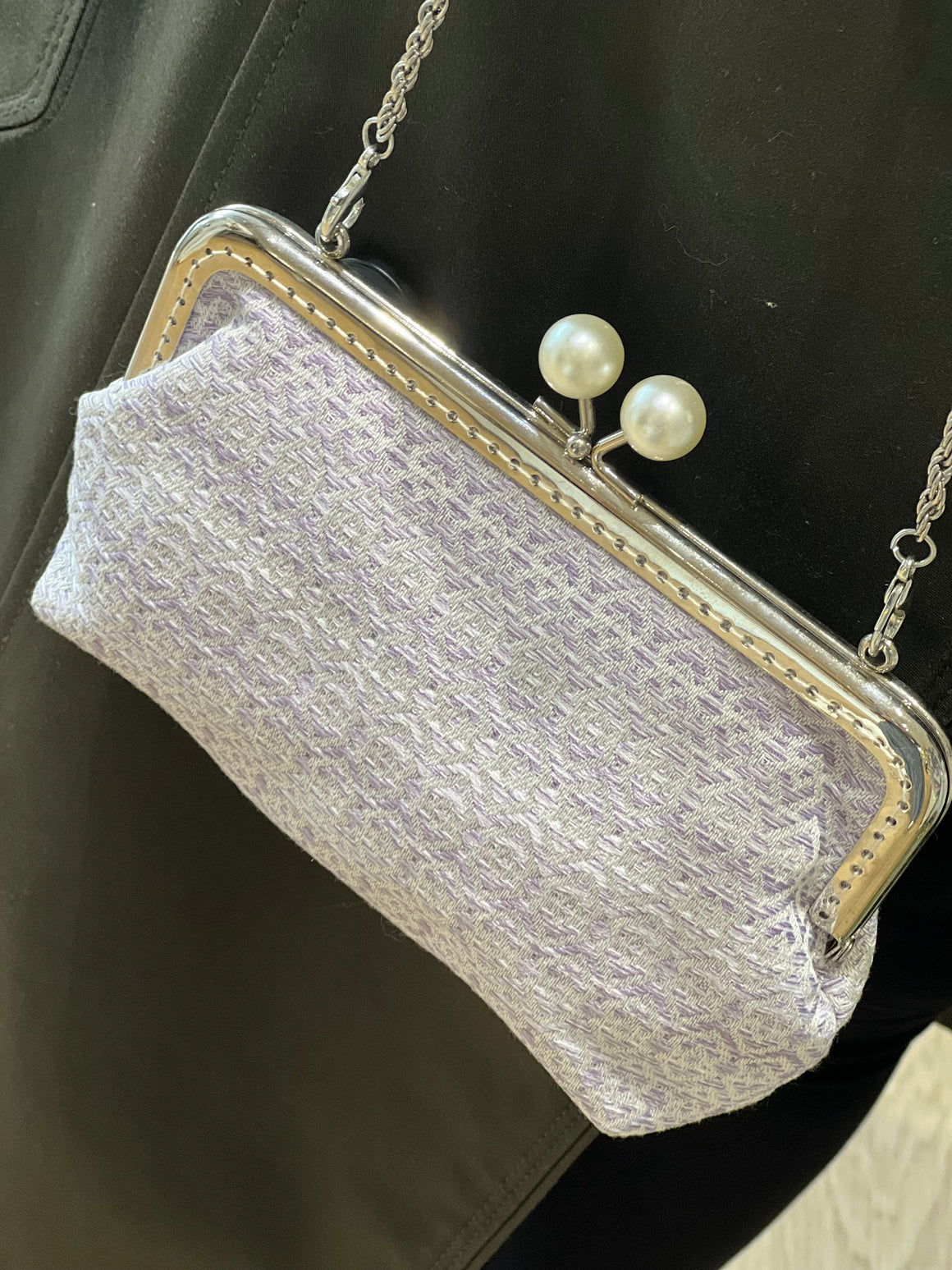 Marie Antoinette Purse with Silver Frame & Pearl Clasp and Chain (Lilac Jacquard Fabric)