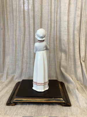 Nao Porcelain Figurines