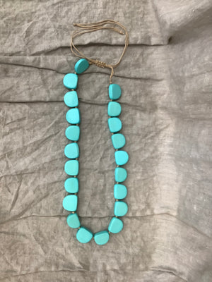 Sandy Necklace - Stone / Black / Aqua