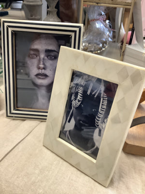 Almasi Photo Frame - 4 x 6