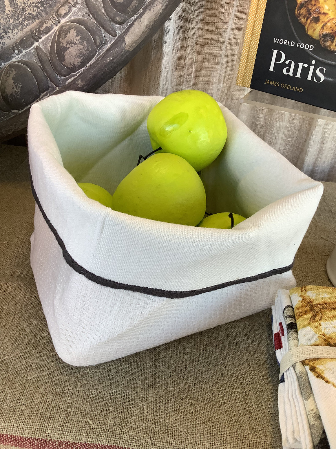 French Bread/Bun Basket - White