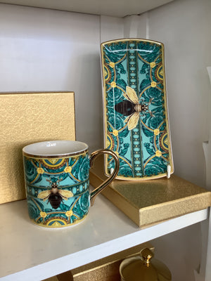 Decorative Ceramic Mug - Bee Winter